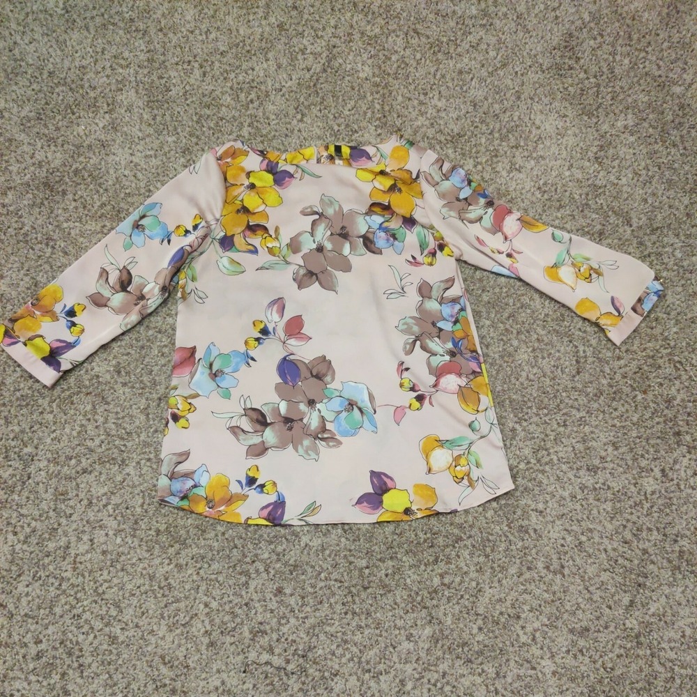 LTD Size Small 3/4 Sleeve Floral Top Great Condition *
